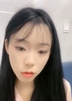 极品尤物小女友,苗条身材大长腿