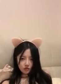 网红美女小姐姐一脸表情