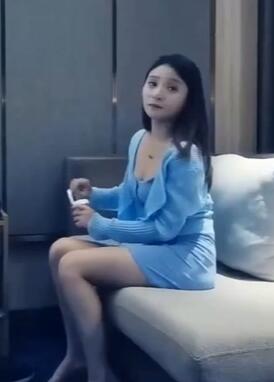 黄先生约高颜值蓝衣妹子