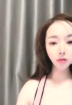 轻熟女美少妇露脸和网民们
