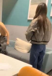 阿威就喜欢约牛仔裤外围妹妹