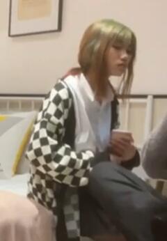 柒哥酒店高价约下海不久小嫩妹