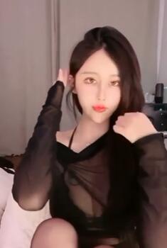 身高173的网红美女 端庄的时候像圣女3