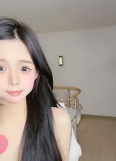 说话嗲嗲的极品女友,模特傲人身材勾引网友