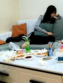 瘦子约良家少妇遇渣男,哭诉完还被霸王硬上弓