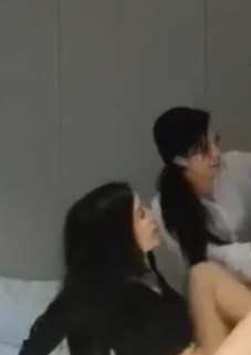 新一代女金链约小伙被玩坏了