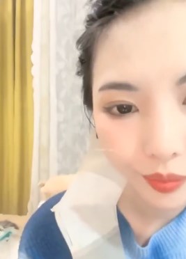极品牛仔裤清纯女神,粉嫩翘臀美女必看
