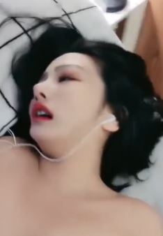 女主播雪莉直播大秀