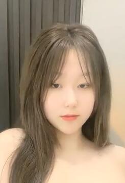 我是只粘人的小猫咪特选精彩直播八月一号