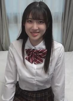 FC2PPV-3061625 清纯女学生人生第一次