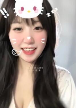 B站网红-大白兔奶糖D提督福利泄密流出