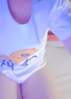 难得一见名器 18萝莉萌妹独自宿舍